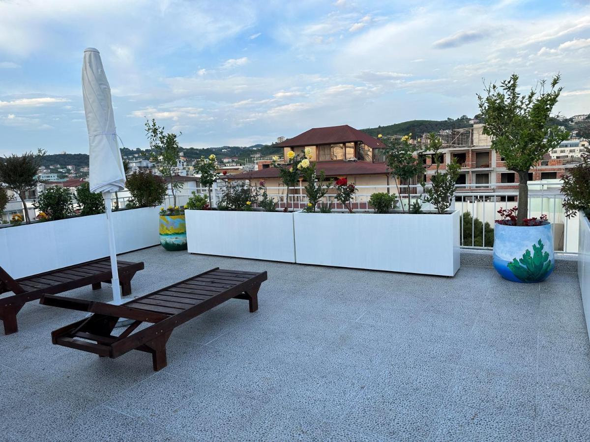 Paradise Rooftop Golem Golem (Tirana) Exterior foto