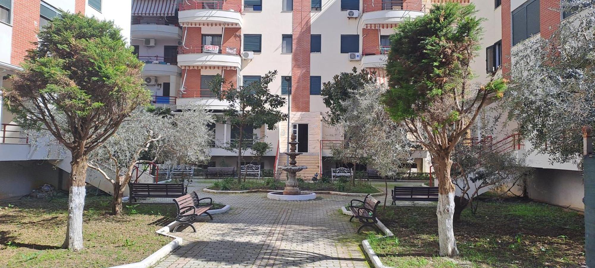 Paradise Rooftop Golem Golem (Tirana) Exterior foto