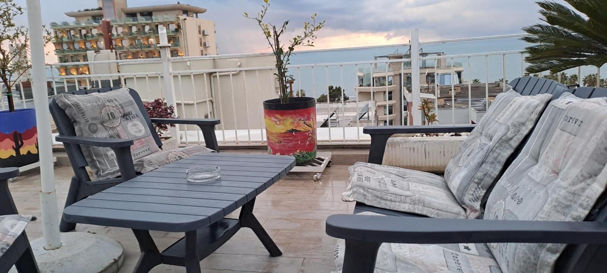 Paradise Rooftop Golem Golem (Tirana) Exterior foto